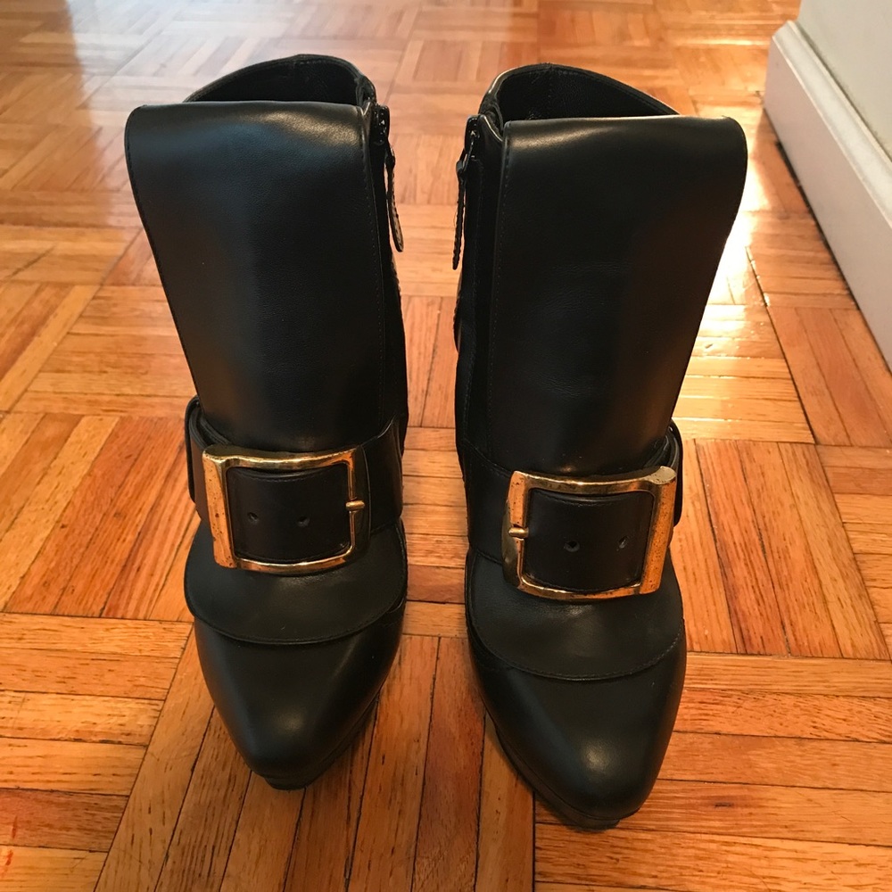 Alexander McQueen Black Booties