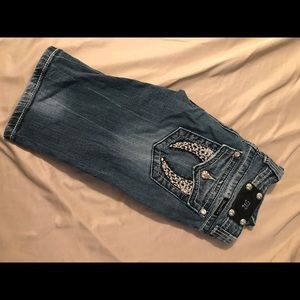 Miss Me Capris