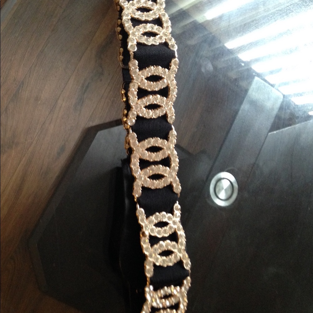 Bling belt with C all round