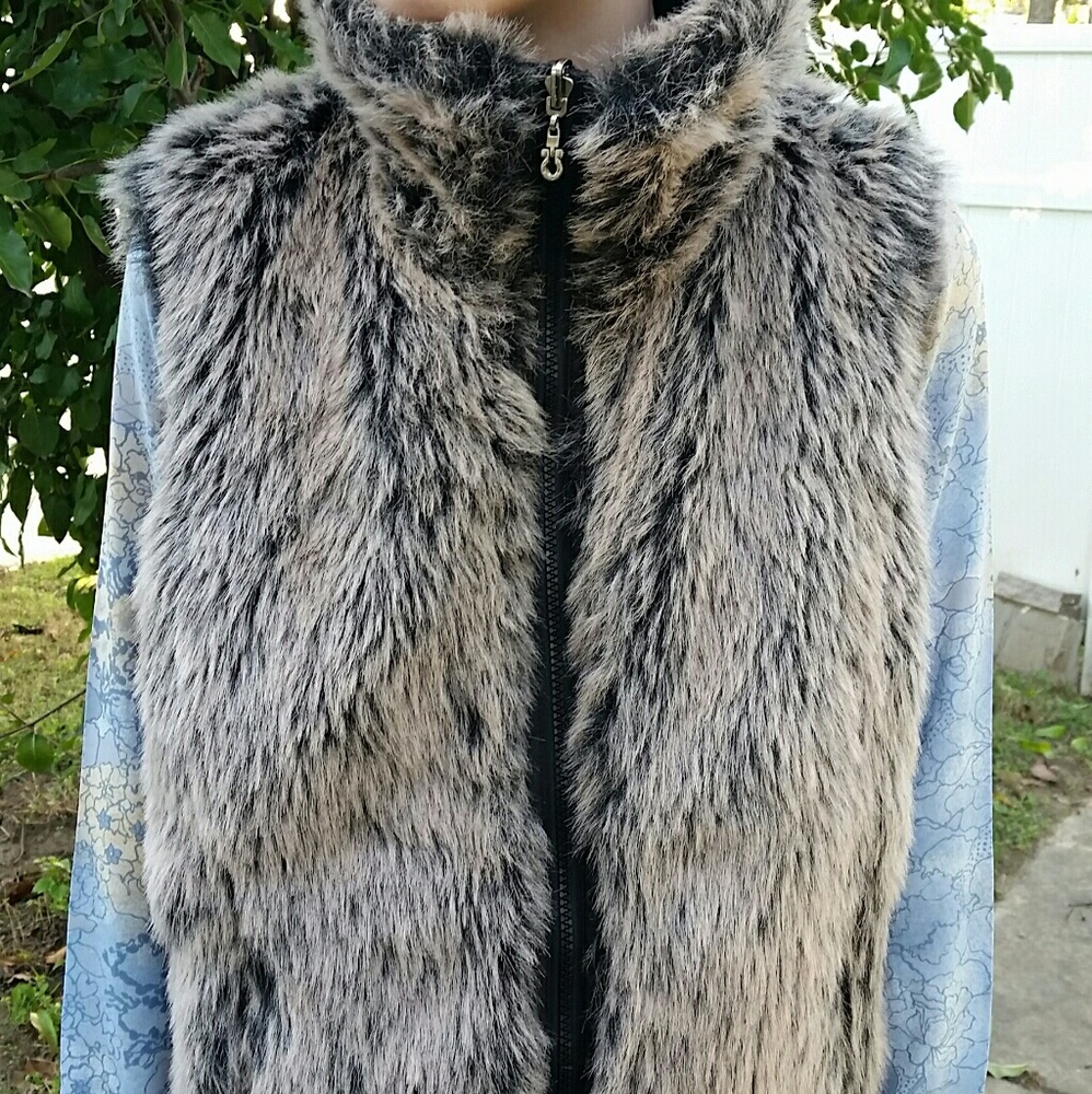 FLEET STREET FAUX FUR REVERSIBLE VEST W/PO NWOT