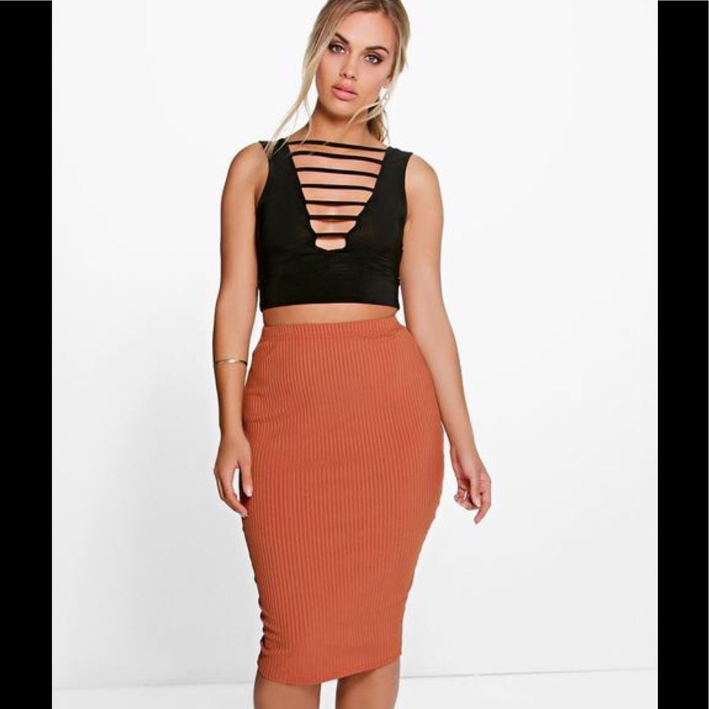 Pencil skirt with ribbed detailing