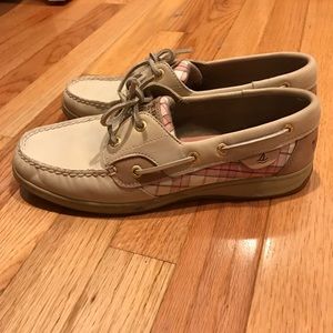 Boat shoes