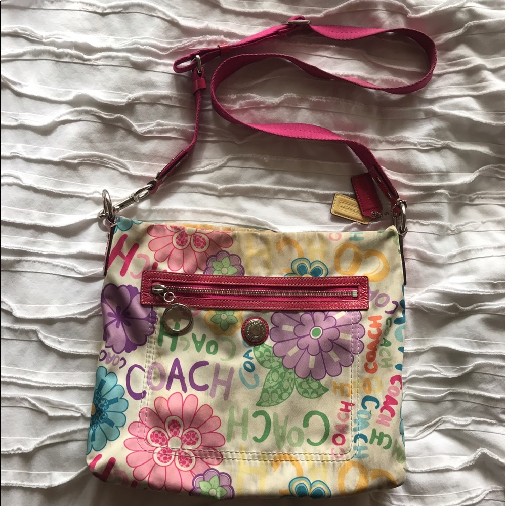 Super cute coach purse