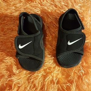 Toddler nike sandals