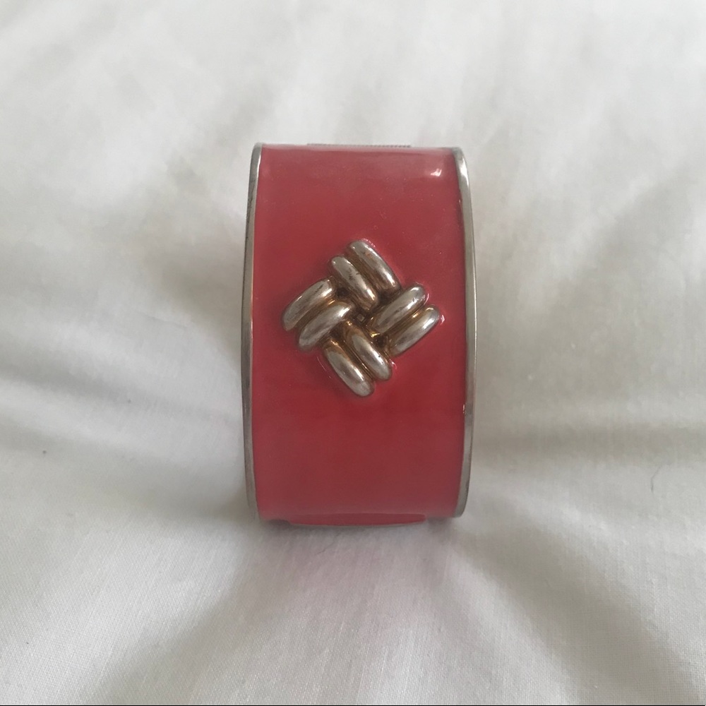 Bracelet cuff
