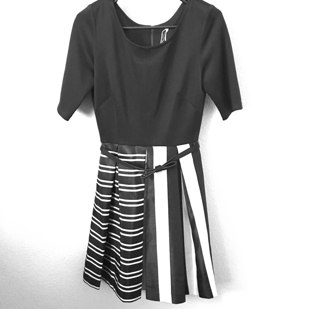 Fun patterned dress!