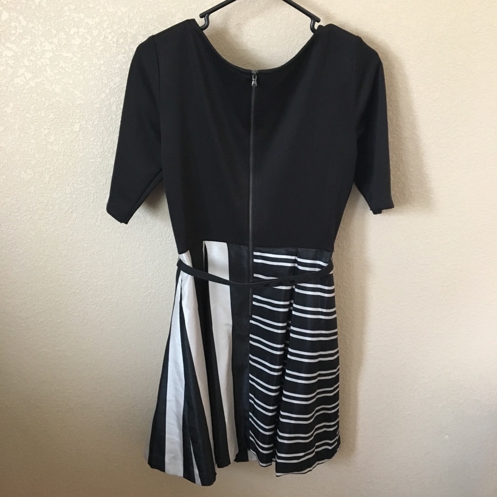 Fun patterned dress! - Picture 3 of 4