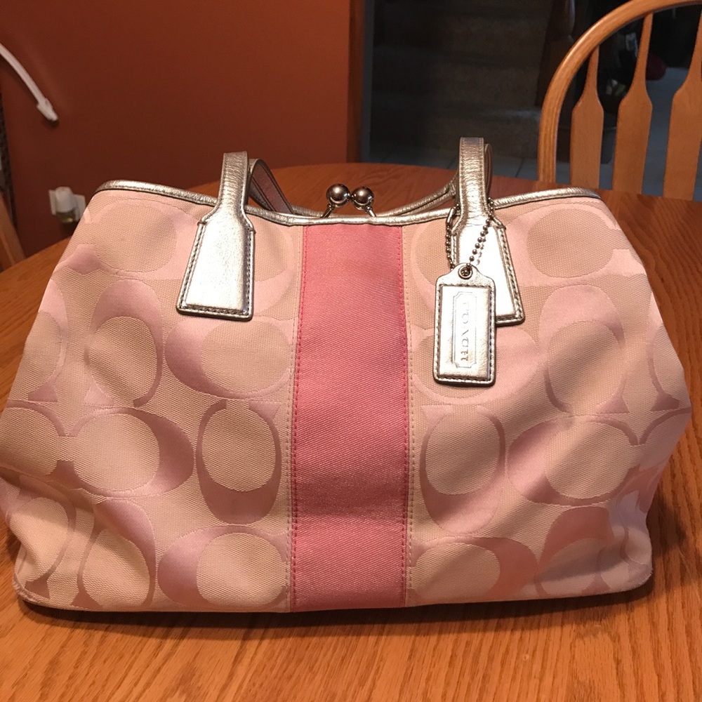 Pink Signature Coach Kisslock Handbag # F13533