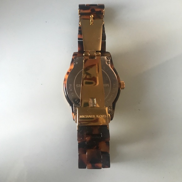 MICHAEL KORS TORTOISE SHELL ACYLIC WOMEN’S WATCH - Picture 2 of 5