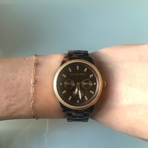 MICHAEL KORS TORTOISE SHELL ACYLIC WOMEN’S WATCH - Picture 4 of 5