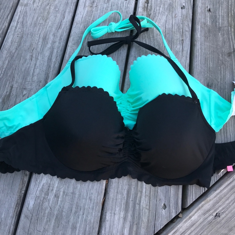 ⭐️SOLD⭐️Victoria’s Secret Bathing suit Tops 34 DD