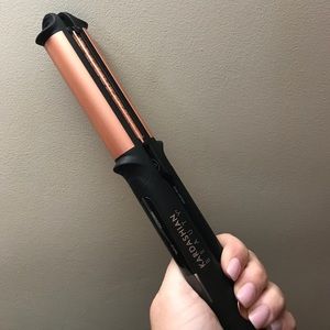 Kardashian beauty hair straightener