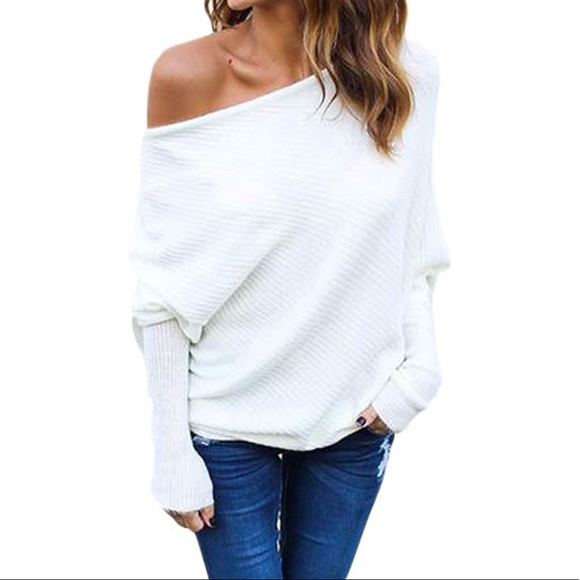 ✦NWT Off Shoulder Loose Pullover Sweater✦ - Picture 4 of 4