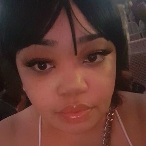 Meet your Posher, Marissa