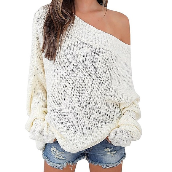 ✧NWT Off Shoulder Batwing Sleeve Loose Sweater✧ - Picture 2 of 5