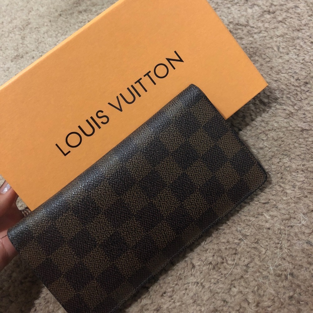 Louis Vuitton Damier Ebene wallet