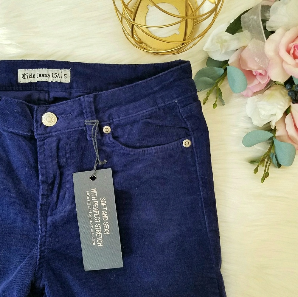 New!! Navy Corduroys 🍁🍃