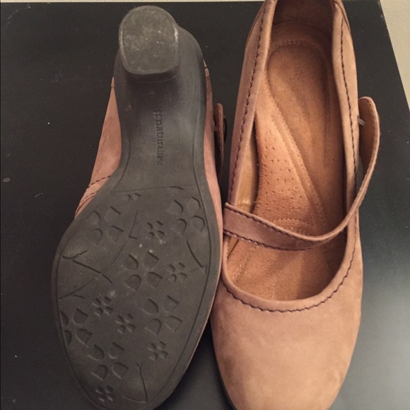 Shoes - Picture 8 of 8