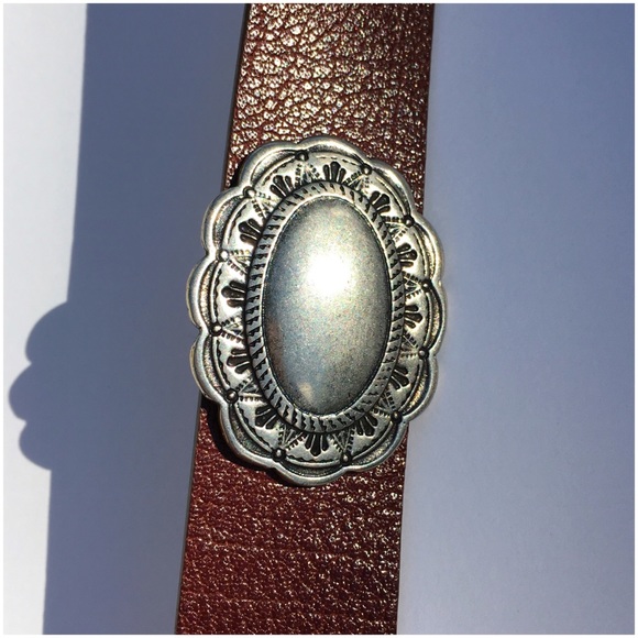 Brown Leather With Silver Medallions & Hammered Buckle - Picture 4 of 7