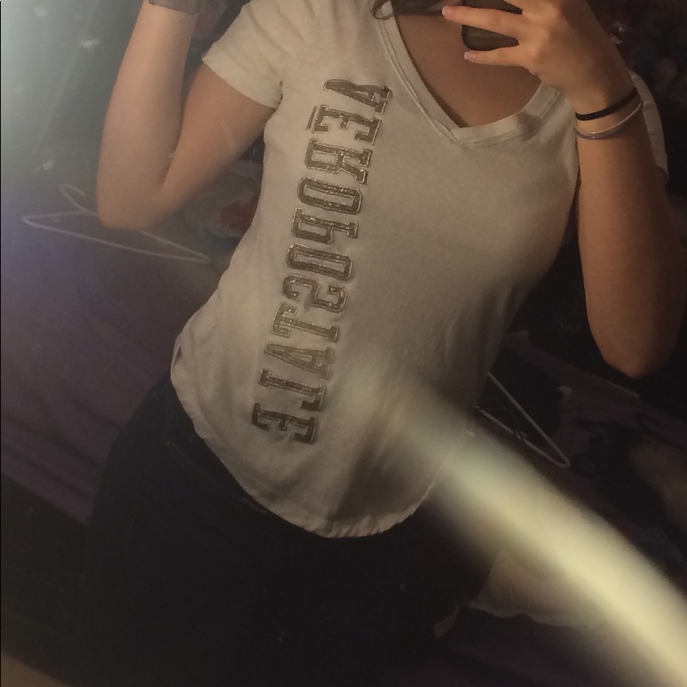 Never worn before Aeropostale logo shirt