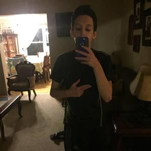 Meet your Posher, Adriel