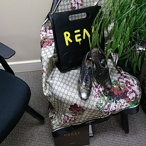 Dolce and Gabbana booty