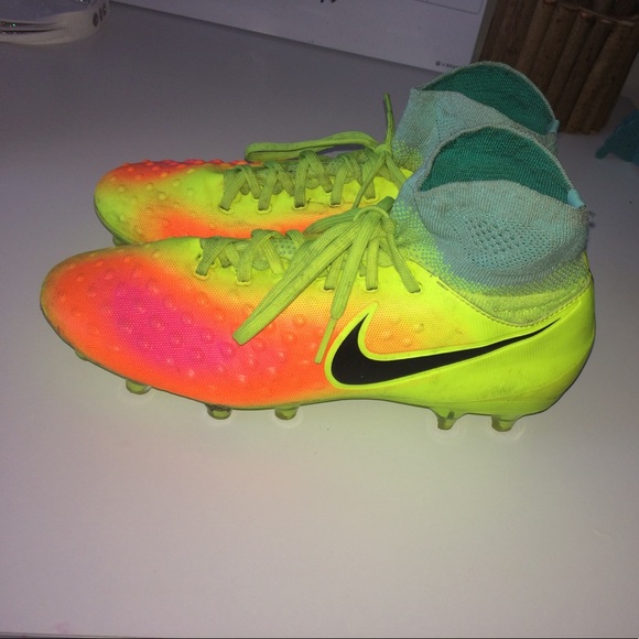 Nike magista soccer cleats