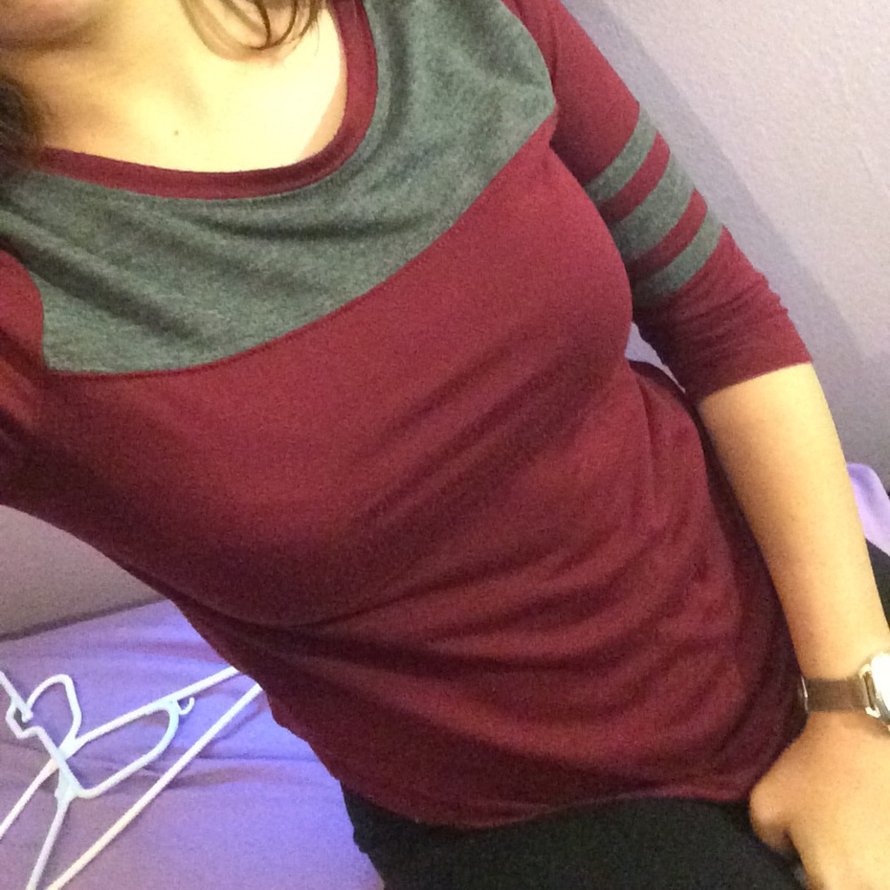 Basic quarter sleeve shirt