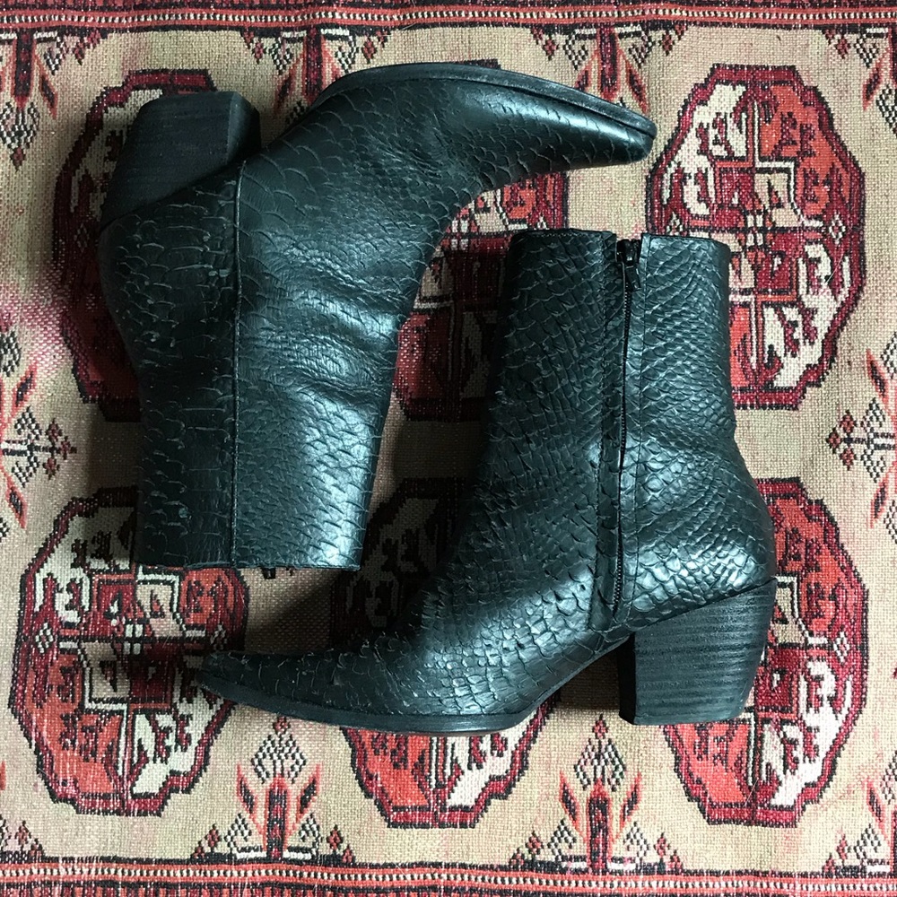 Matisse Caty western pointy toe boot