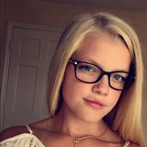 Meet your Posher, Kaitlyn