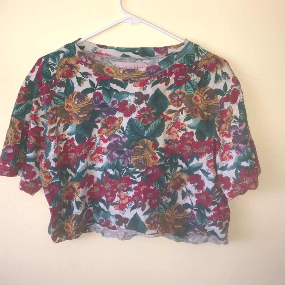 VINTAGE STYLE FLOWER CROP TOP.