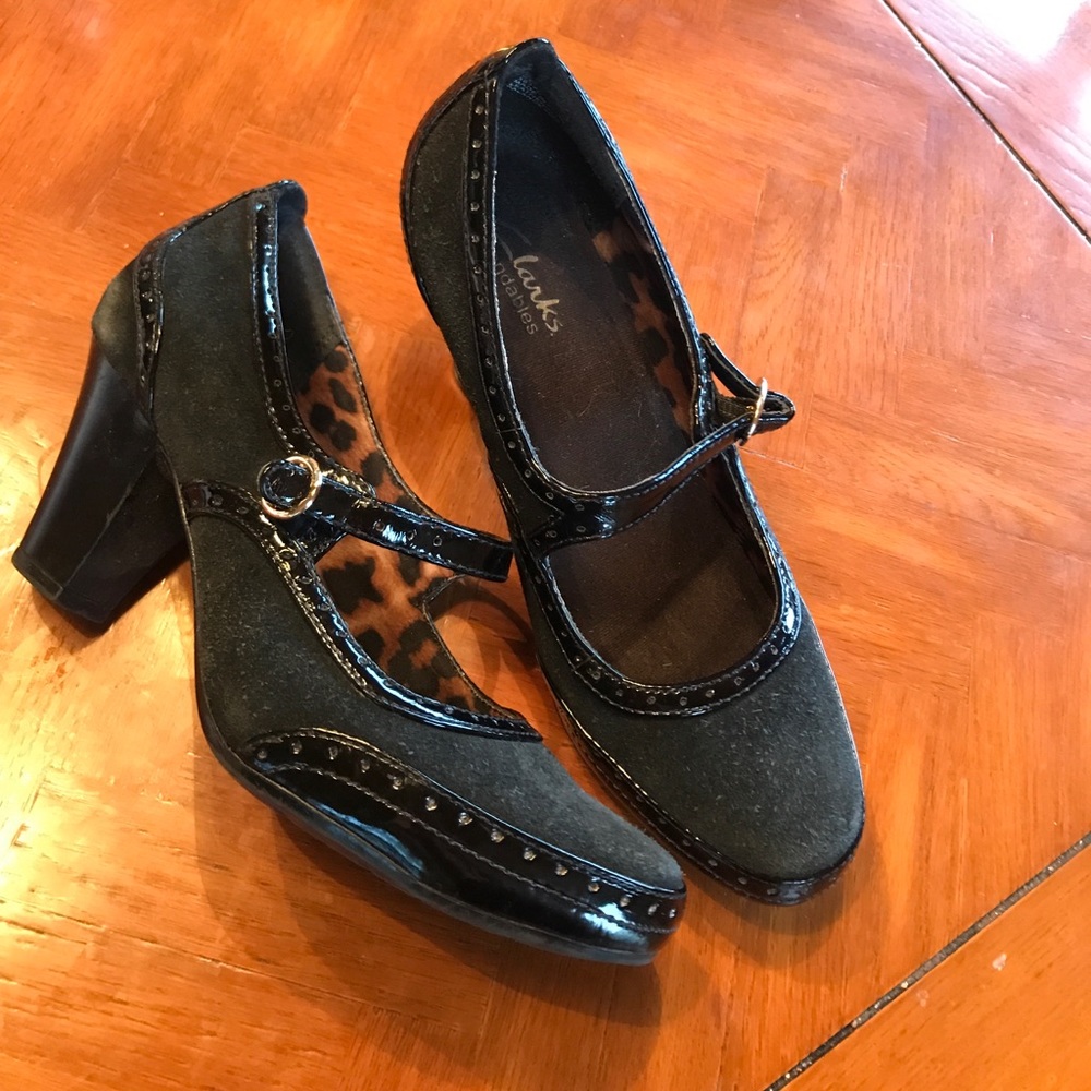 Clarks Suede Oxford Heels