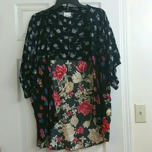 Black/Multi Patterned Kimono