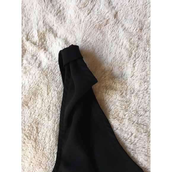 Romper - Picture 3 of 5