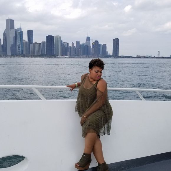 Meet your Posher, Danielle - Picture 1 of 1