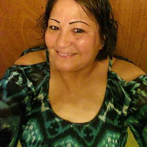 Meet your Posher, Myra