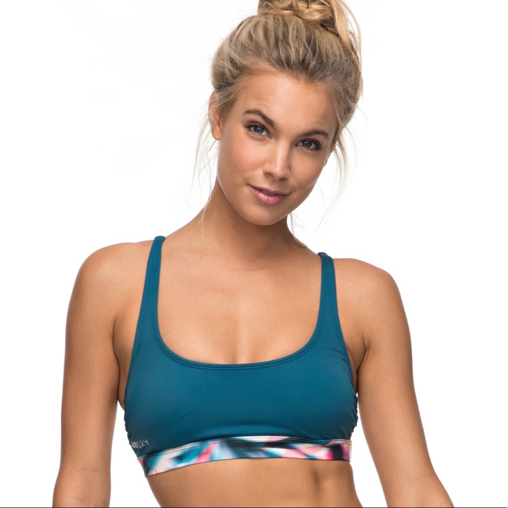 NWT Colorful Turquoise Sports Bra ⭐️🌴