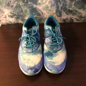 nike tennis shoes