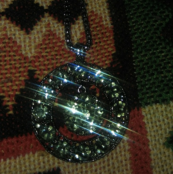 Betsey Johnson Crystal Swing - Picture 3 of 5