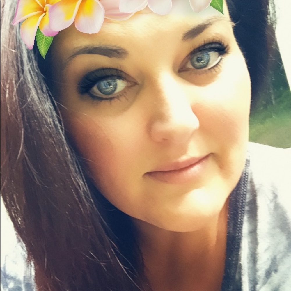 Meet your Posher, Malissa