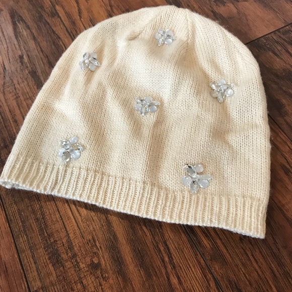 Mixit Accessories - Mixit beanie! LIKE NEW