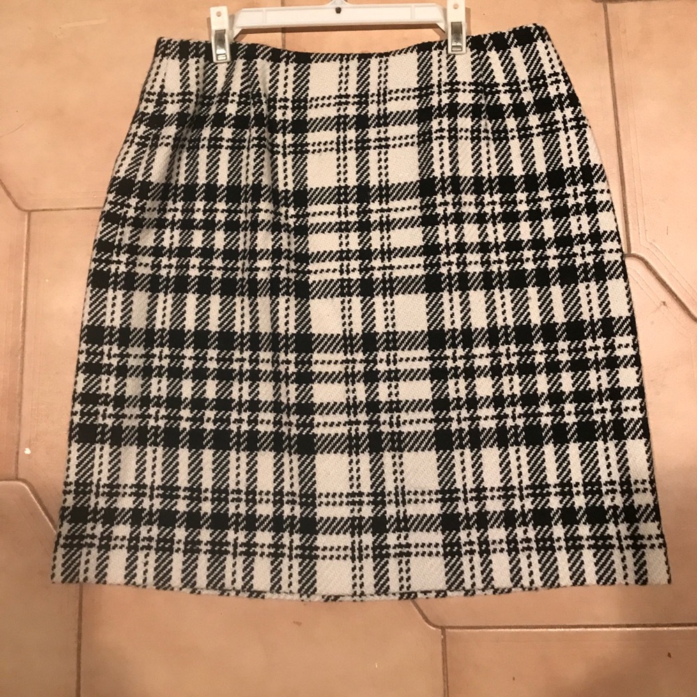 Eddie Bauer winter white wool rayon skirt