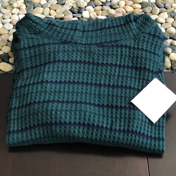 Free People Thermal Turtleneck Knit Top High-Low NWT Tunic XS S - Picture 3 of 8