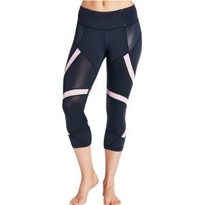 NWT Capri Leggings by Carrie Underwood