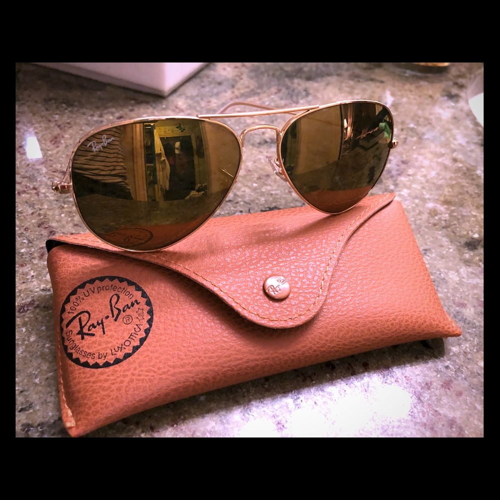 Rayban: sunglasses