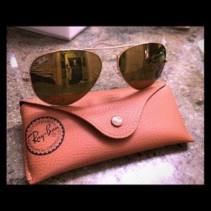 Rayban: sunglasses
