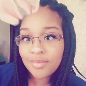 Meet your Posher, Etta