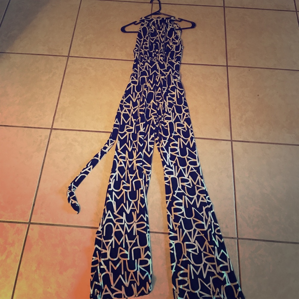 Printed Black and White pant suit!