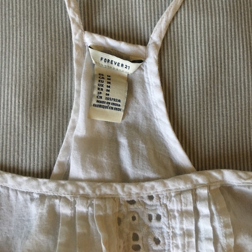 F21 embroidered tank. - Picture 2 of 2
