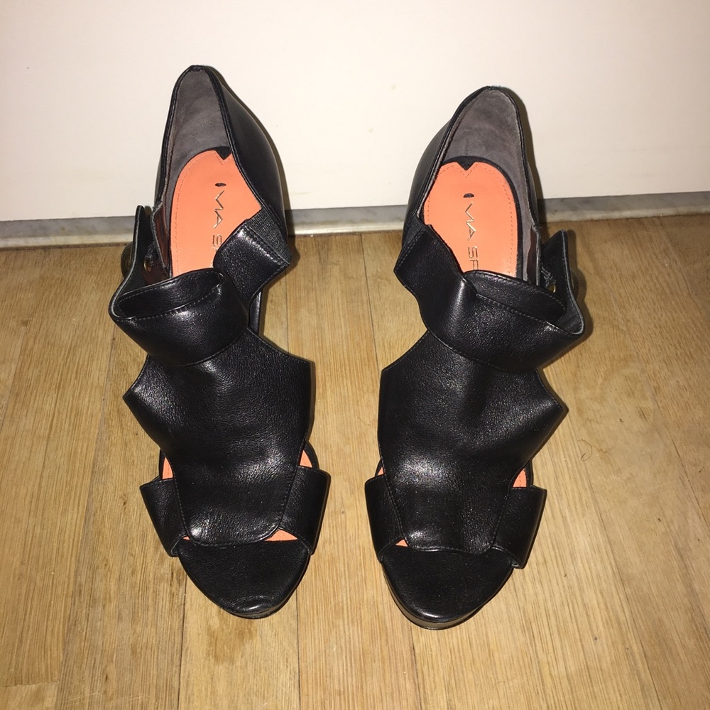 Brand new size 8.5